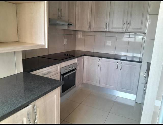 3 BEDROOM PROPERTY TO RENT IN NORTH BEACH